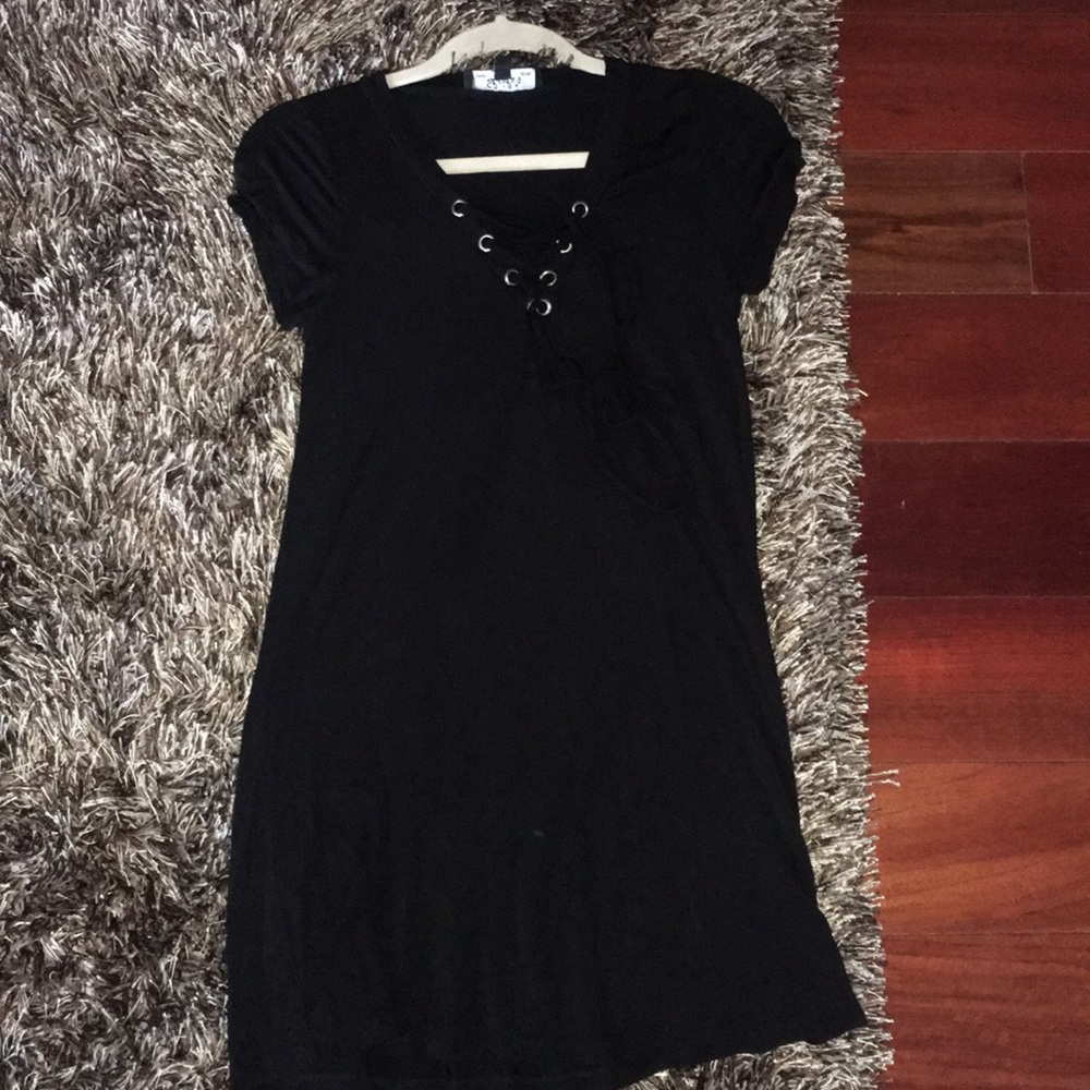 🌟 Lulu's Black T-Shirt Dress🌟